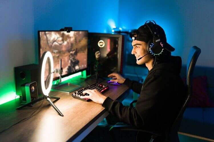 pc para stream Click and Play - Agência de Vídeo Digital - Produtora Audiovisual