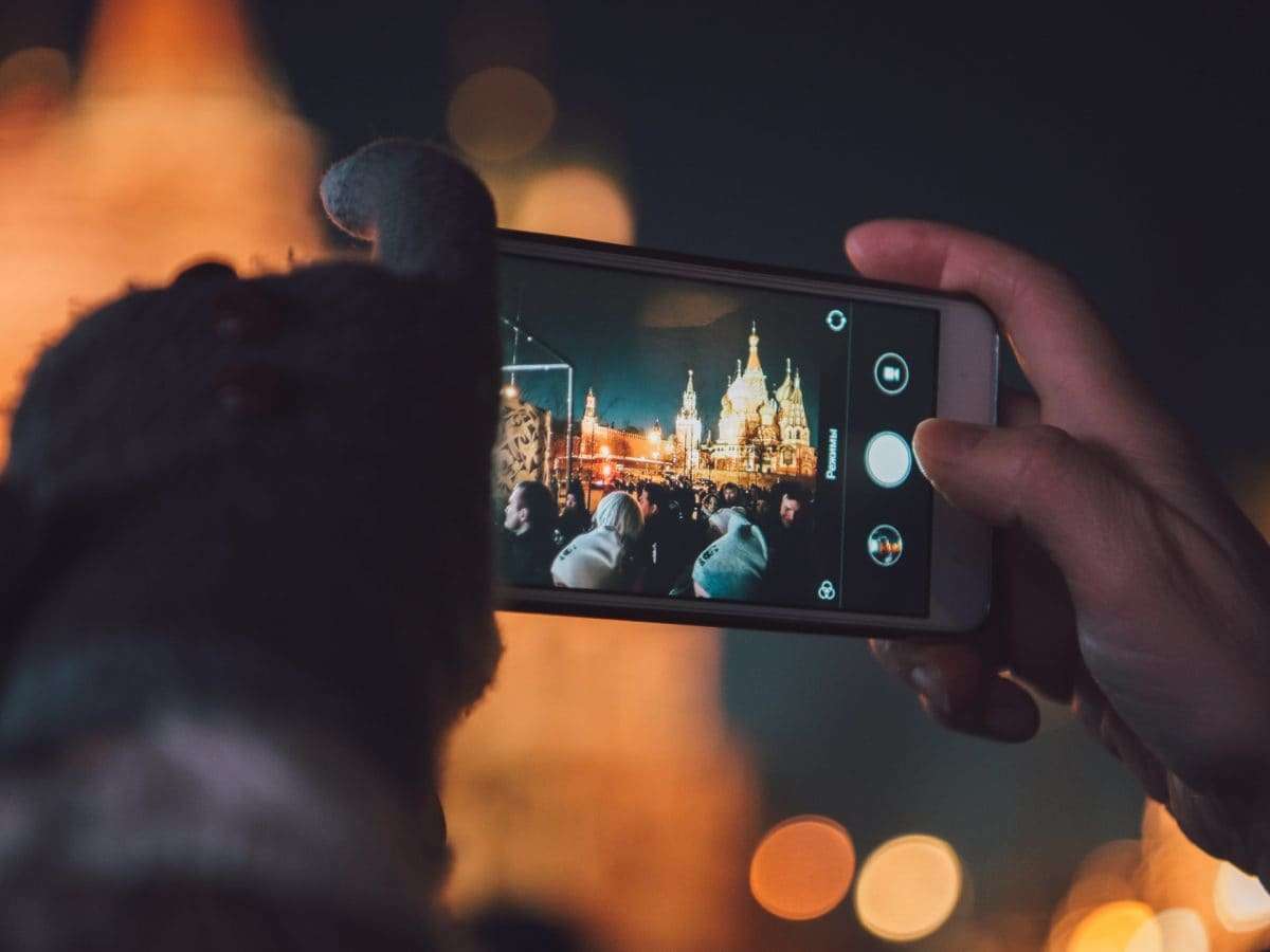 artem maltsev tULmzUFniwA unsplash scaled 1200x900 1 Click and Play - Agência de Vídeo Digital - Produtora Audiovisual