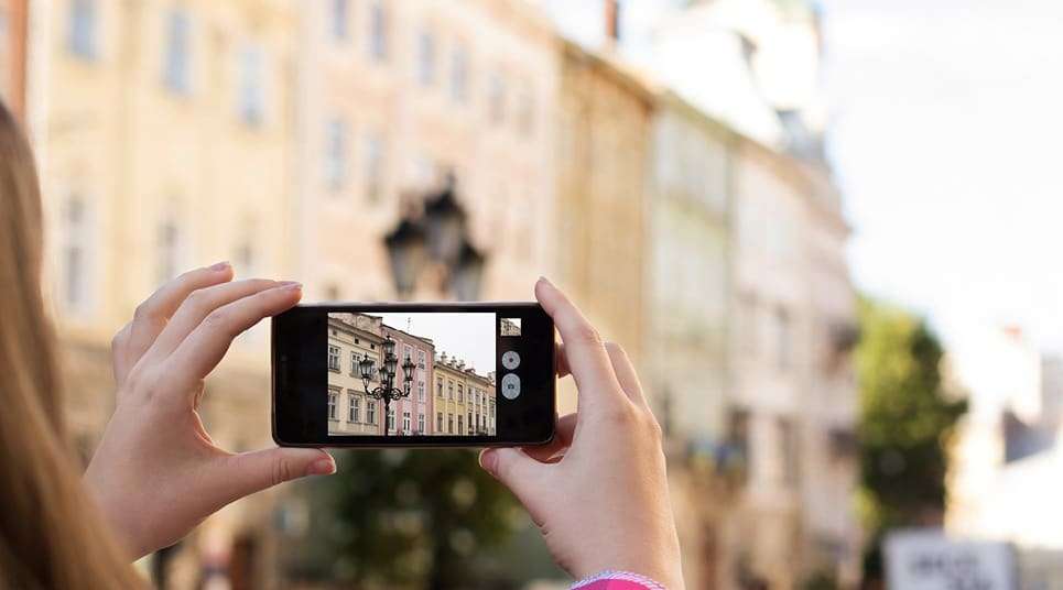 foco foto celular Click and Play - Agência de Vídeo Digital - Produtora Audiovisual