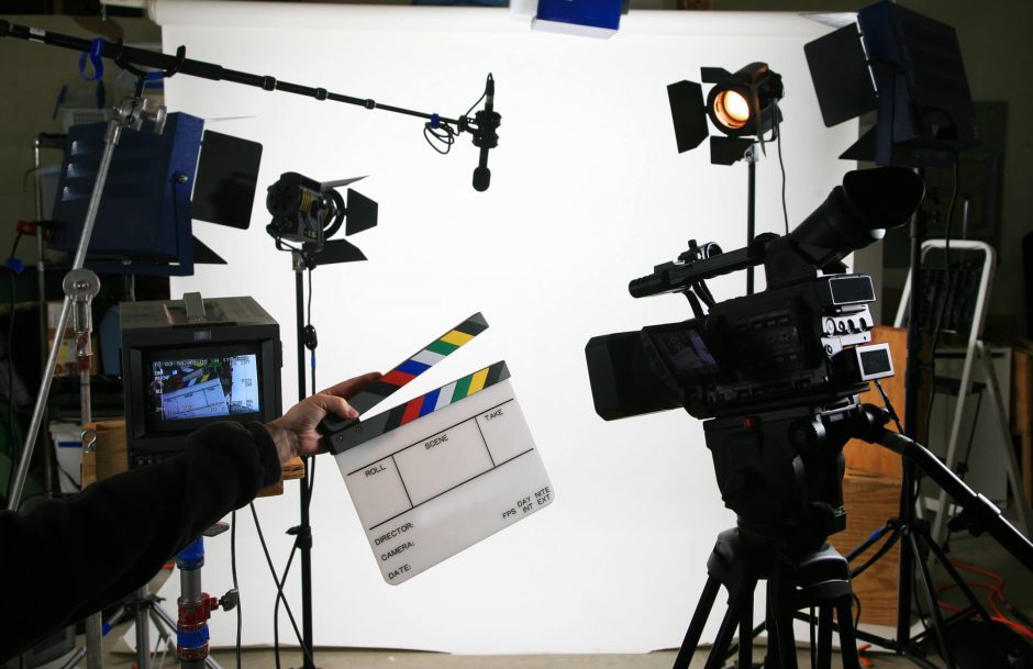 304846 voce sabe como acontece o fluxo de producao de um video 940x609 1 Click and Play - Agência de Vídeo Digital - Produtora Audiovisual