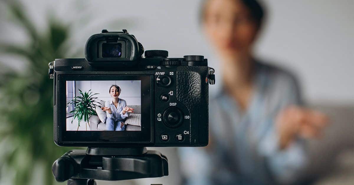 video depoimento o que e e como fazer Click and Play - Agência de Vídeo Digital - Produtora Audiovisual