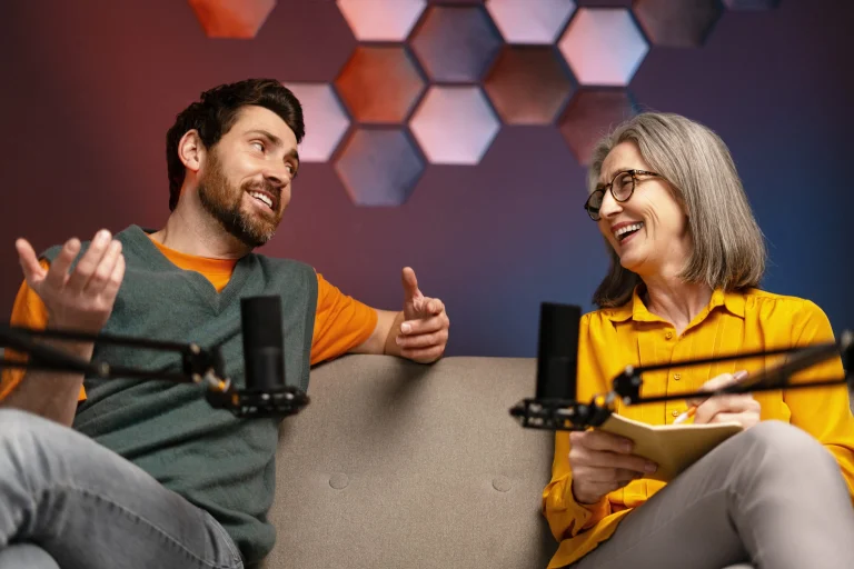 podcasters recording a new episode in a profession 2026 01 09 11 43 46 utc 1 Click and Play - Agência de Vídeo Digital - Produtora Audiovisual